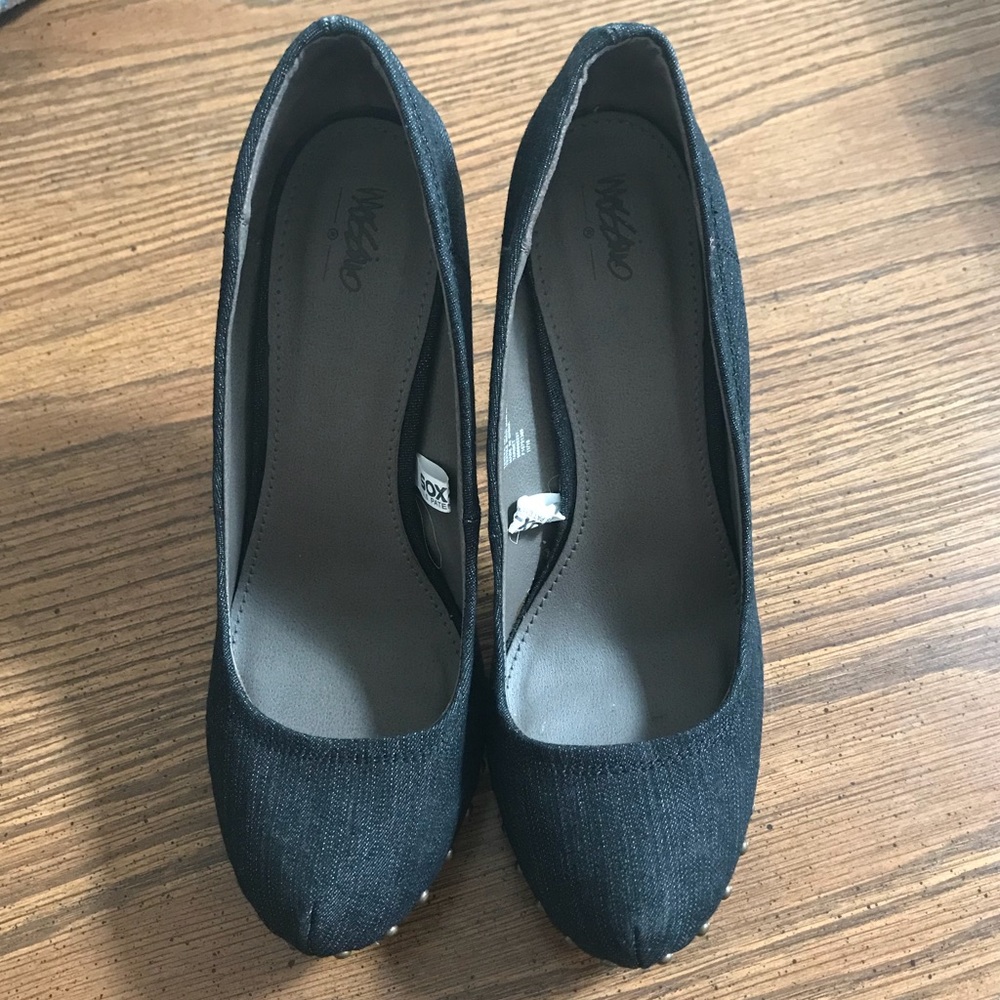 Sox-Tab shoes with heels
